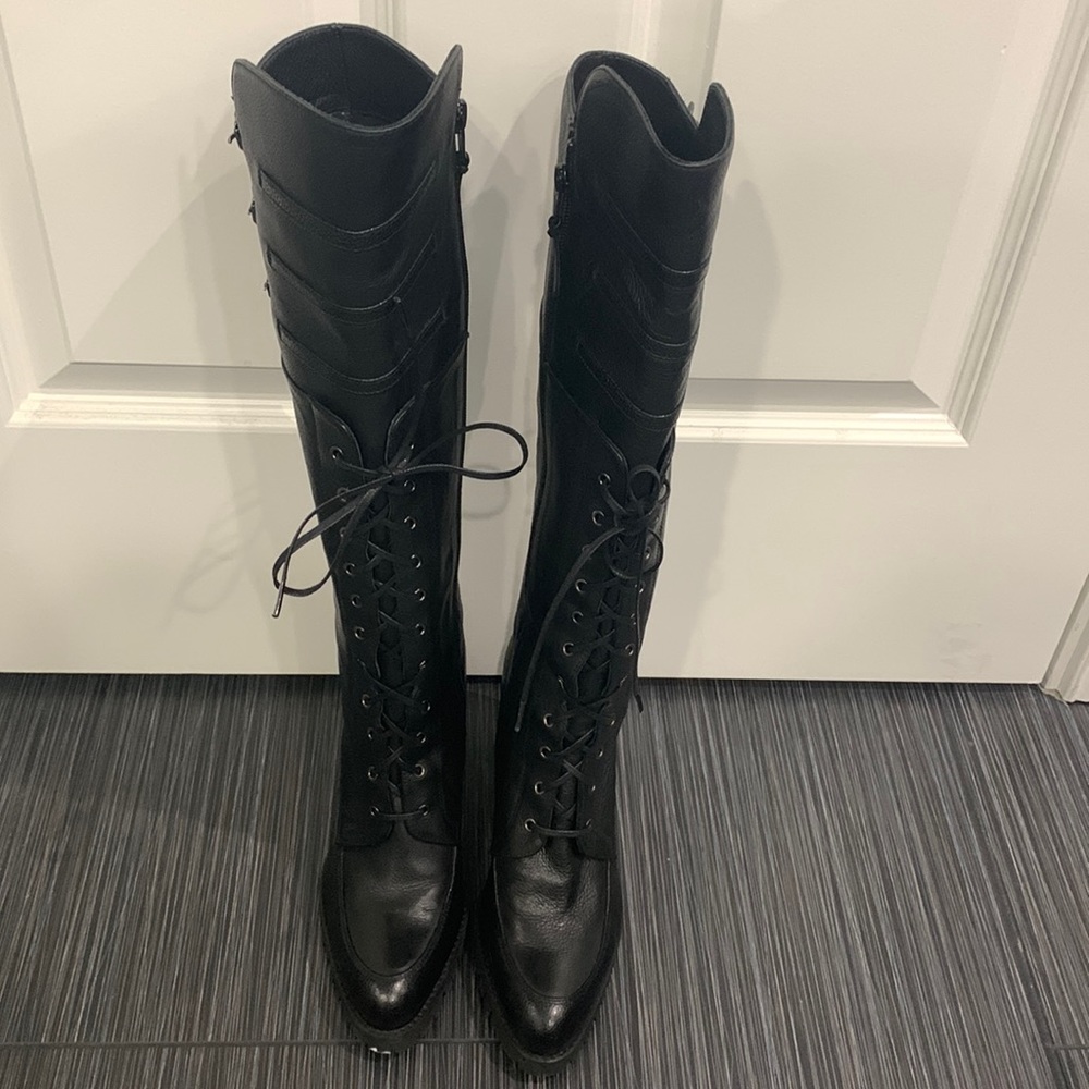 Stuart Witzman women’s boots new !! Size 7